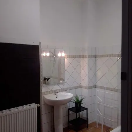 Apartment Un Tresor En Bastide : 4/6 Couchages
